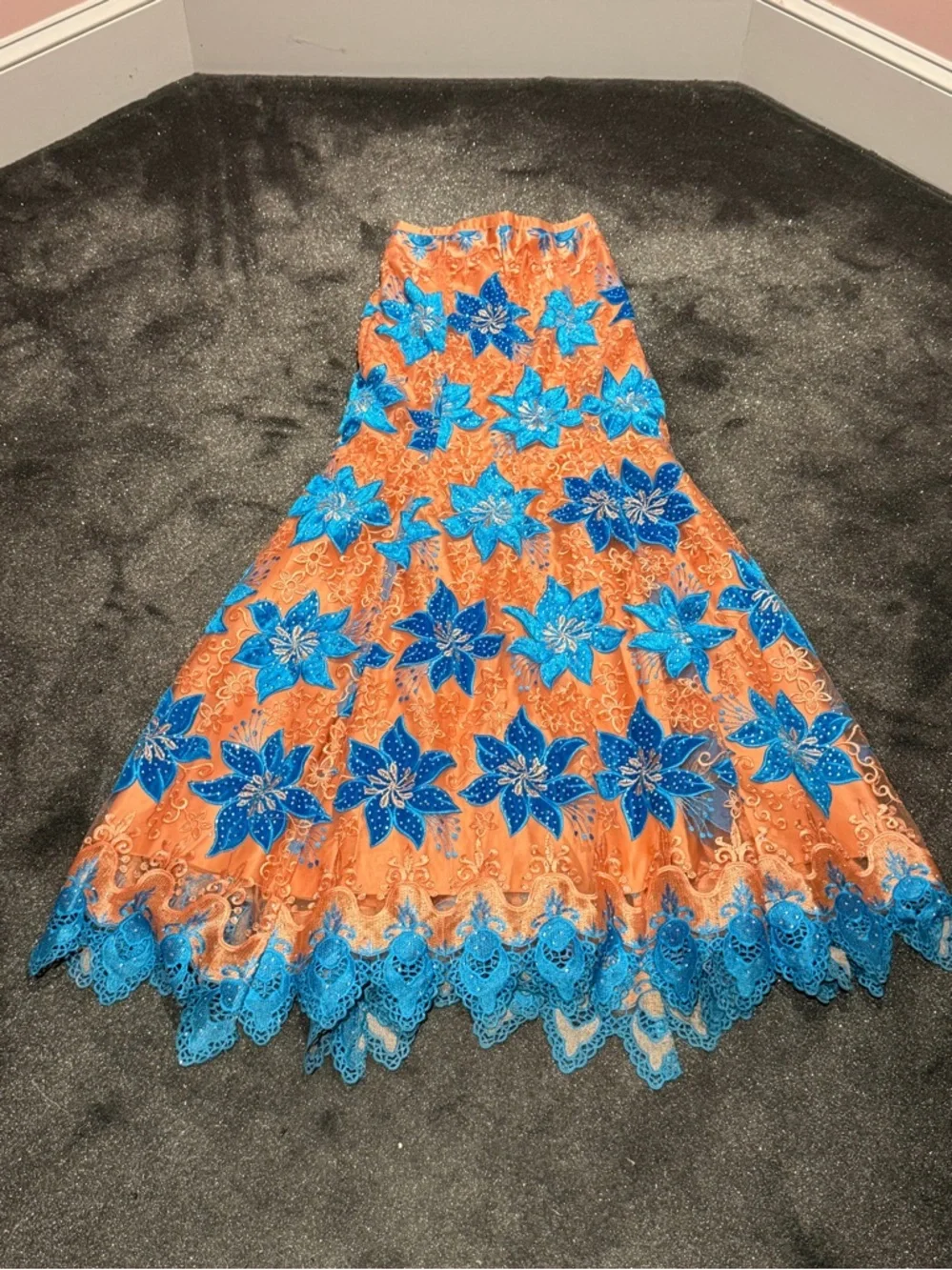 GORGEOUS vintage Indian lace beaded fishtail maxi skirt